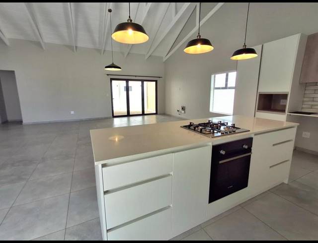 3 BEDROOM HOUSE FOR SALE IN BRITANNIA BAY